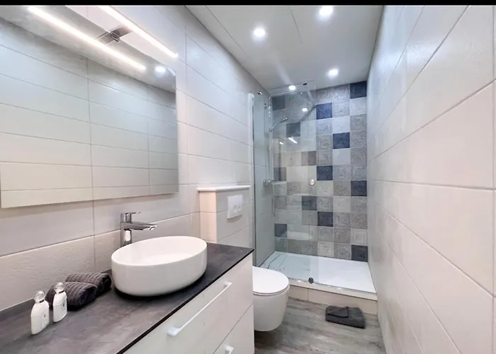 Moderne Et Calme En Plein Centre